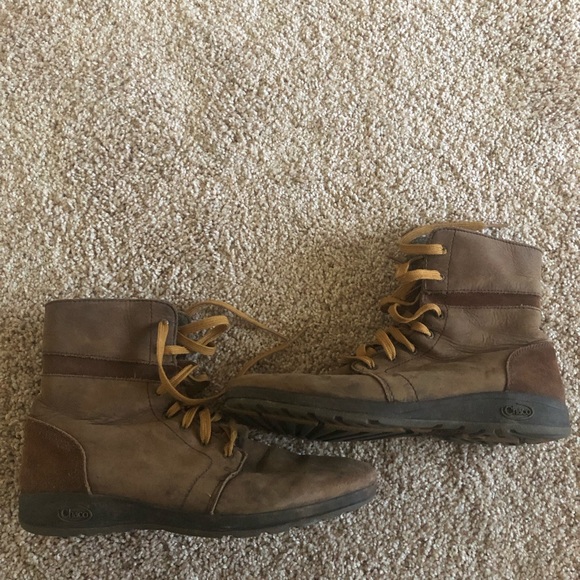blundstone for hiking